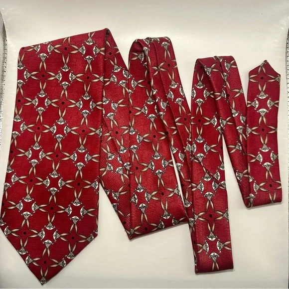 Bugs Bunny Looney Tunes Red Classic Novelty Character Tie - Picture 5 of 5